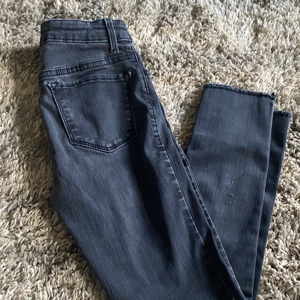 GAP Black Ripped Skinny Jeans - Picture 3 of 4